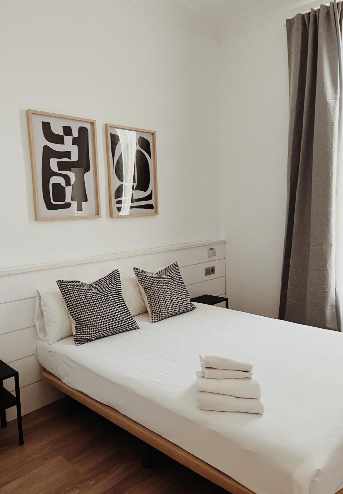 Apartamentos Express By Gaiarooms バルセロナ エクステリア 写真