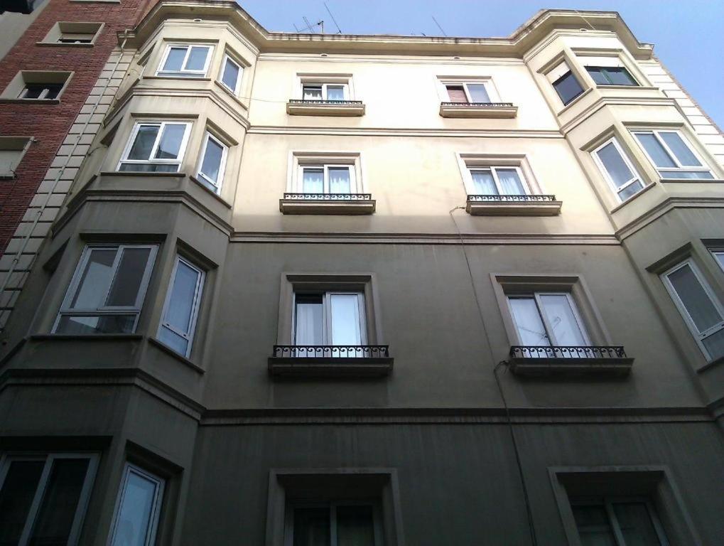 Apartamentos Express By Gaiarooms バルセロナ エクステリア 写真